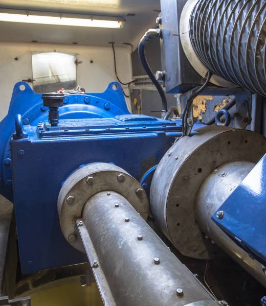 Axle and Generator in the Housing of a Wind Turbine